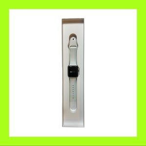 Apple Watch Series 3 GPS… NO Cellular.